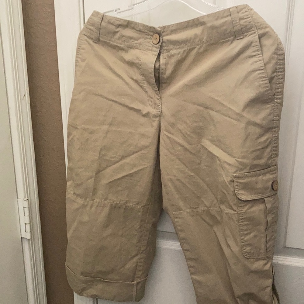 FINAL MARKDOWN Liz Claiborne cargo style capris 8